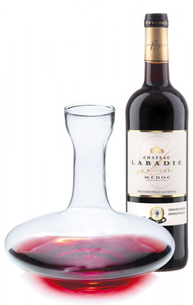 Dekantierkaraffe mit Bordeaux Cru Rotwein