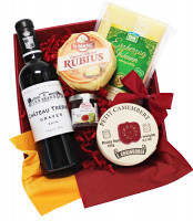 Käseplatte mit Rotwein Käseplatte mit Rotwein